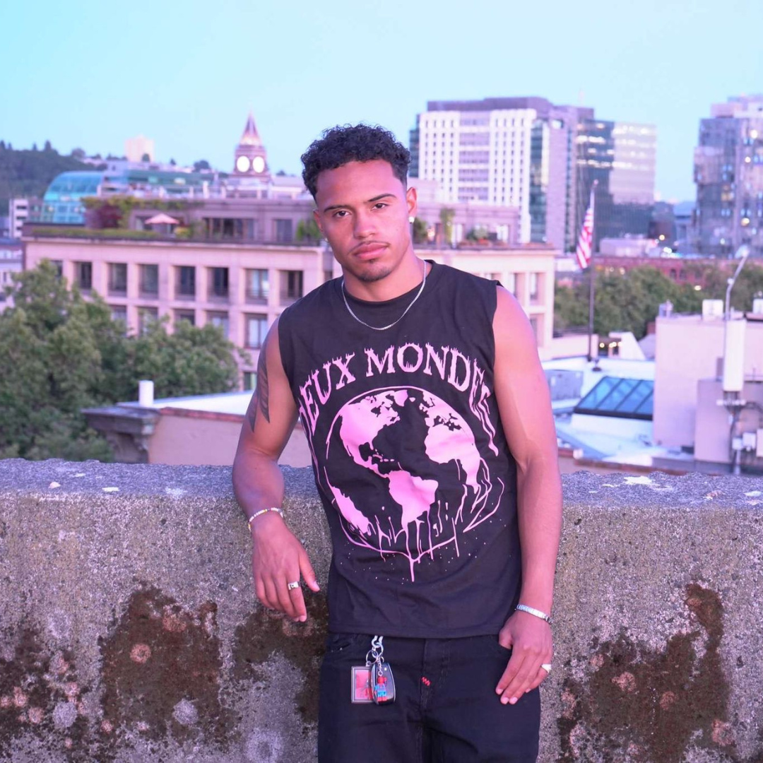 Deux Mondex Black Tees
